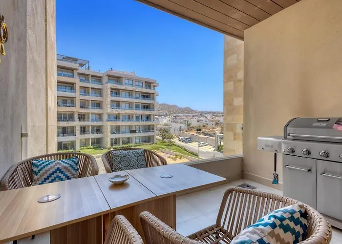Spectacular Vista Vela - Near Major Attractions, Ac & Balcony Grill Hébergement de vacances Cabo San Lucas