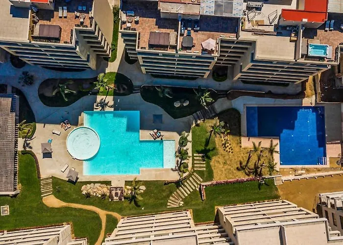 Spectacular Vista Vela - Near Major Attractions, Ac & Balcony Grill Ferienhaus Cabo San Lucas